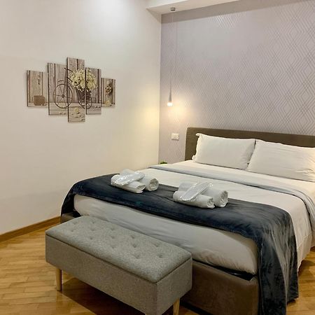 Trevi Suite Apartment - Barberini Рим Екстериор снимка