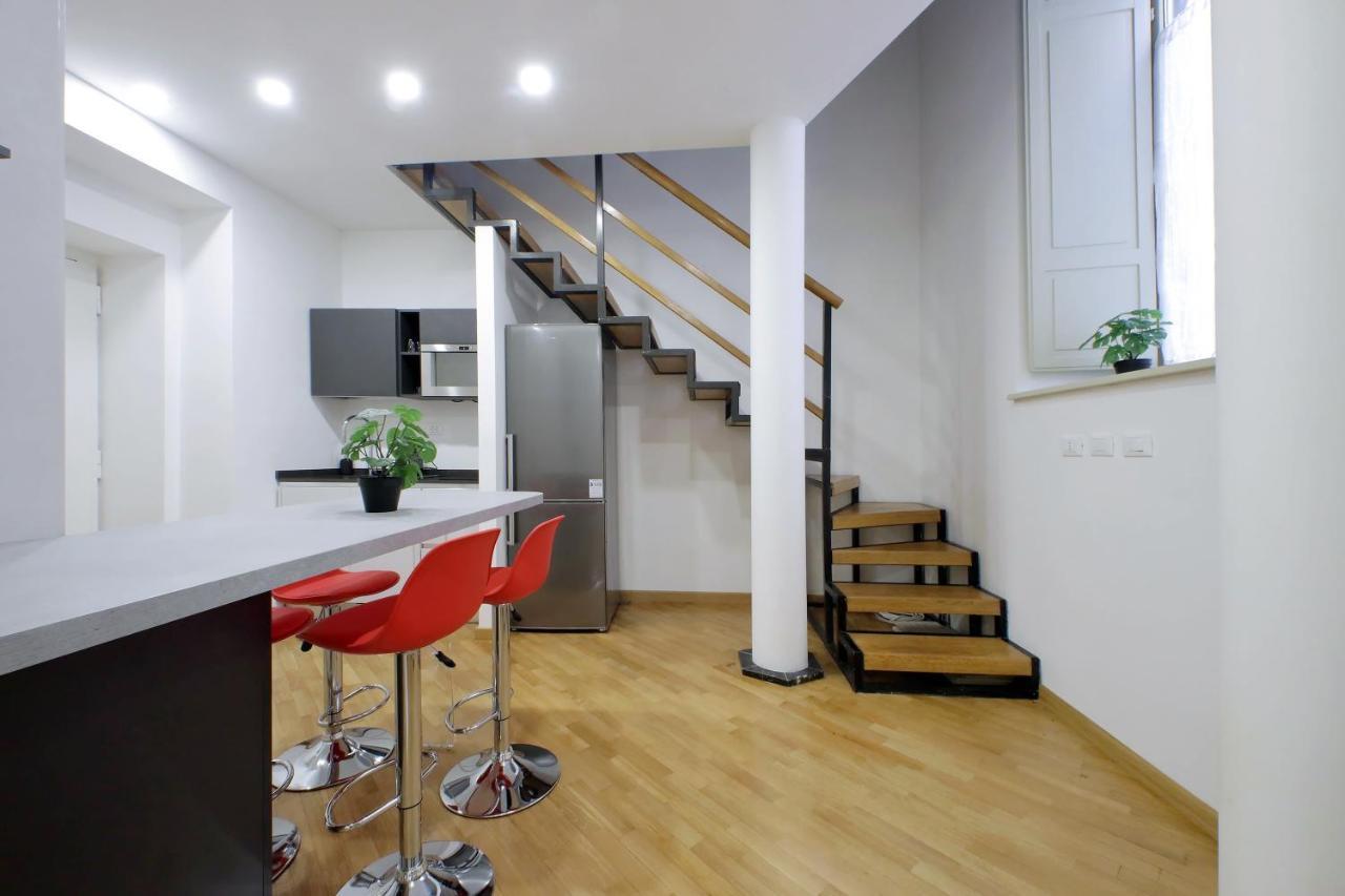 Trevi Suite Apartment - Barberini Рим Екстериор снимка