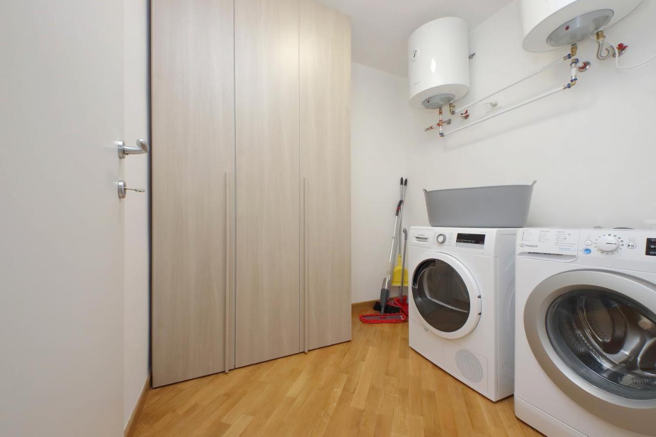 Trevi Suite Apartment - Barberini Рим Екстериор снимка