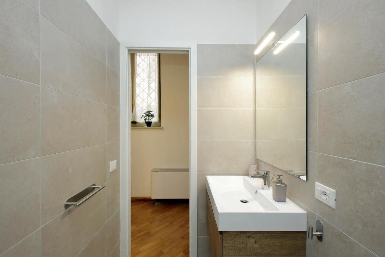 Trevi Suite Apartment - Barberini Рим Екстериор снимка